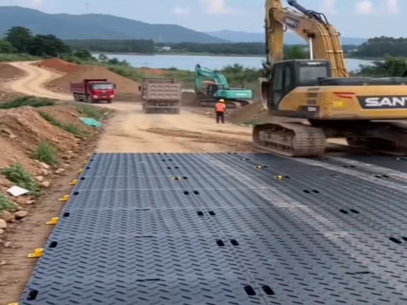 Composite Ground Protection Mats