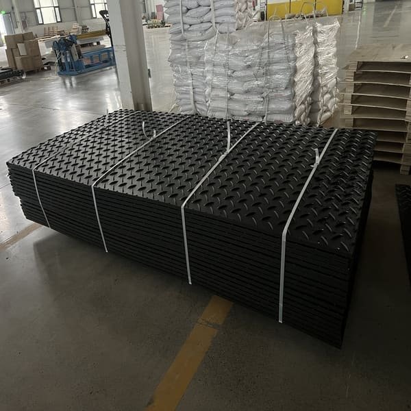 Construction mud mats