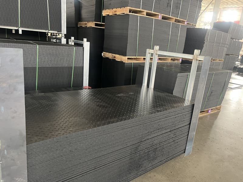 Ground protection mat packing and shipment