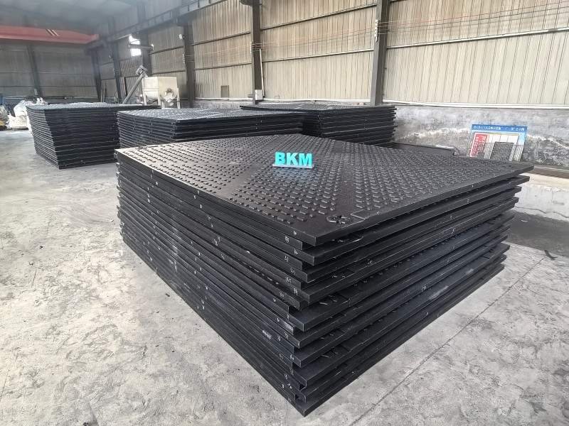 Heavy Equipment Road Mats