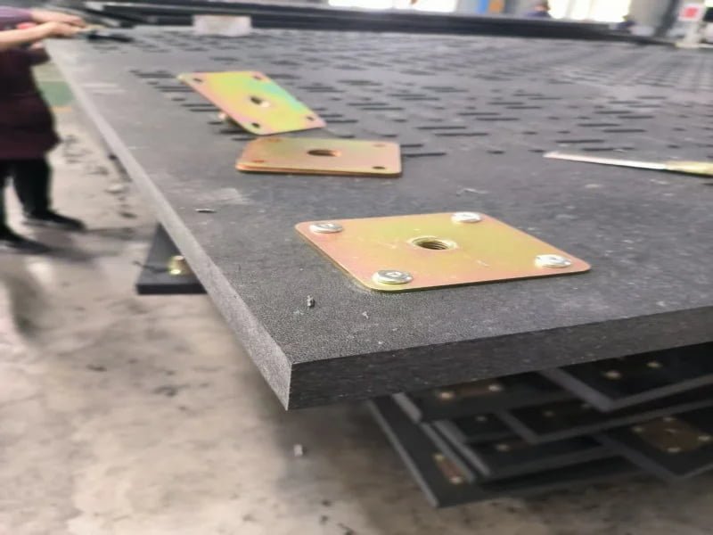 Connection system for site circulation