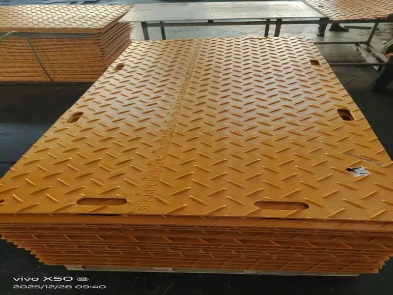 An Alternative to Steel Plates: BKM HDPE Mats for a Construction Customer in Indonesia