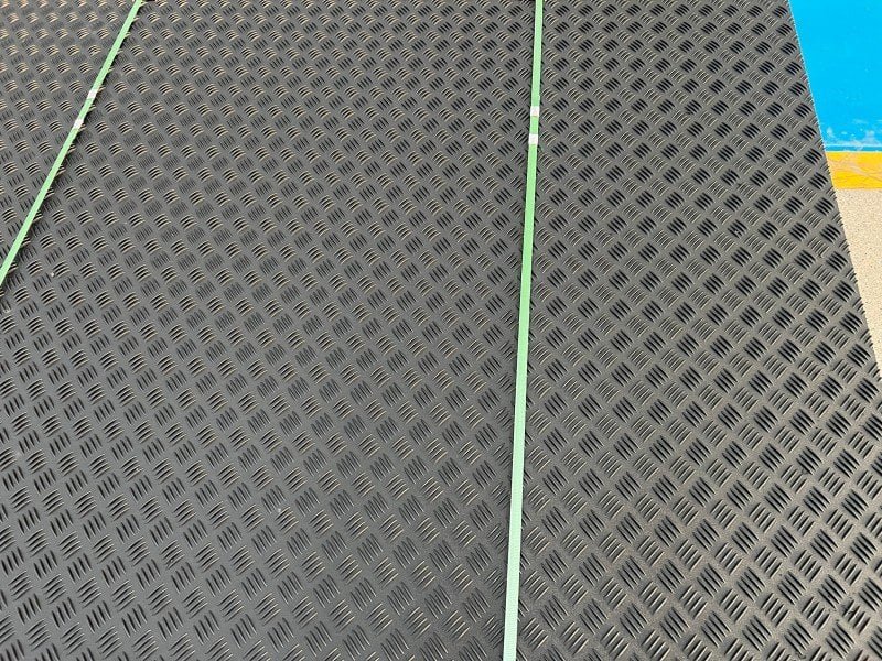 Surface selection for carts and feet