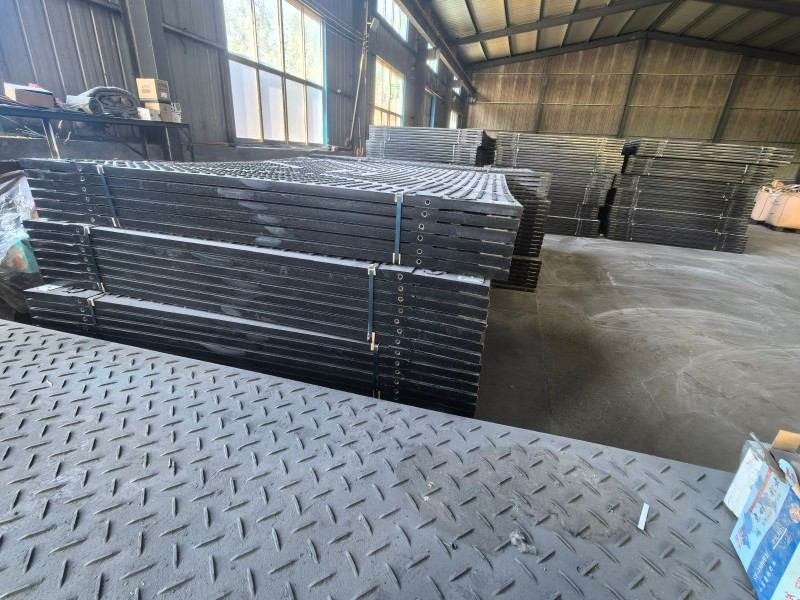 Plastic Construction Mats for Heavy Civil Construction